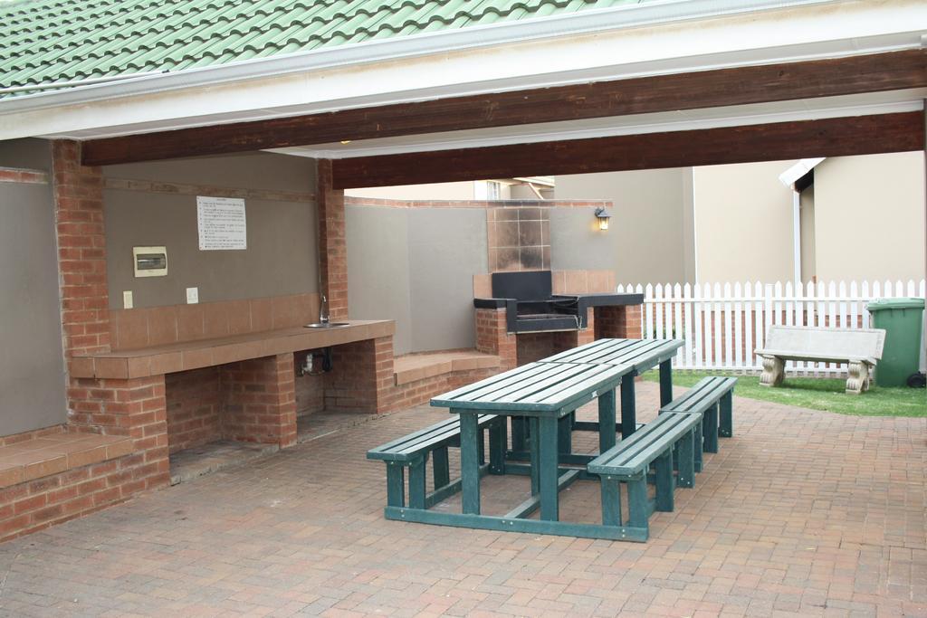 African Eagle Apartments Witfield ภายนอก รูปภาพ