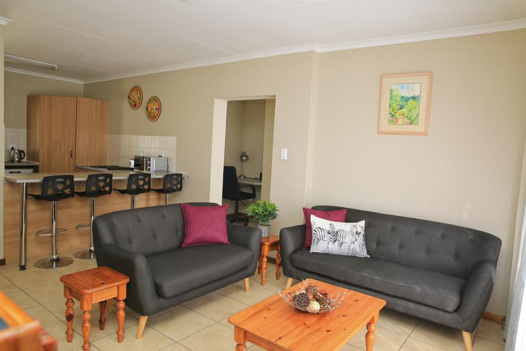 African Eagle Apartments Witfield ภายนอก รูปภาพ
